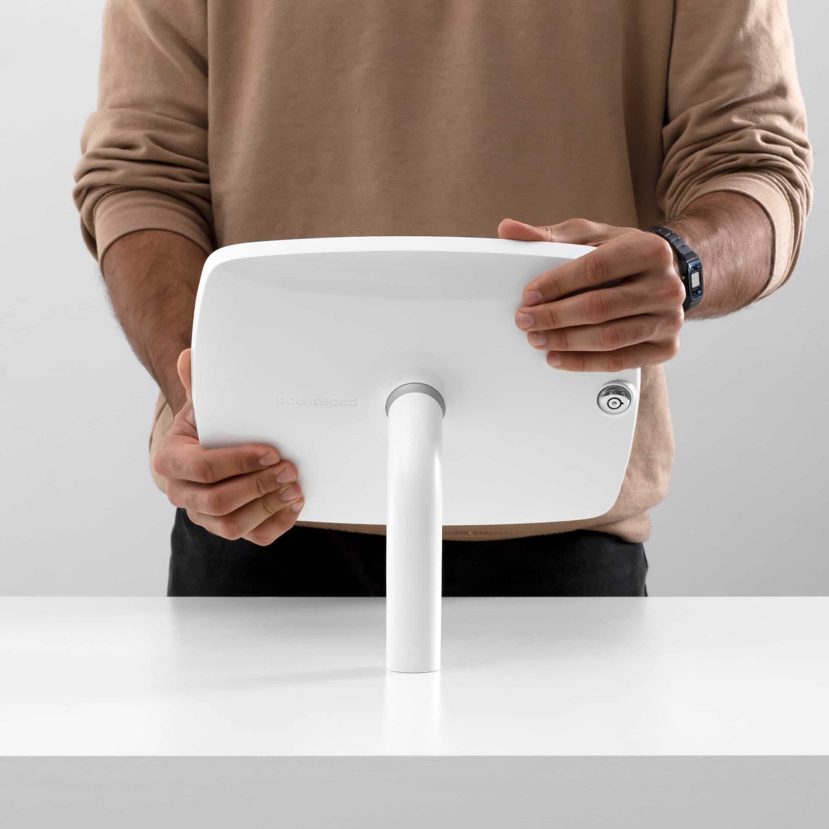 Bouncepad Static 60 tablet kiosk voor bevestiging op een balie